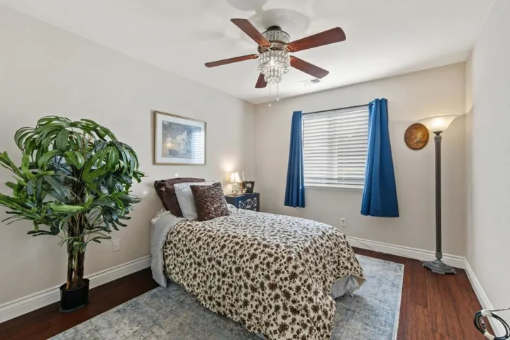 1201 Hemlock Court, Hollister, California 95023