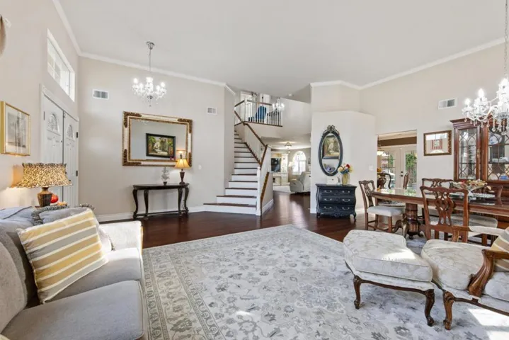 1201 Hemlock Court, Hollister, California 95023