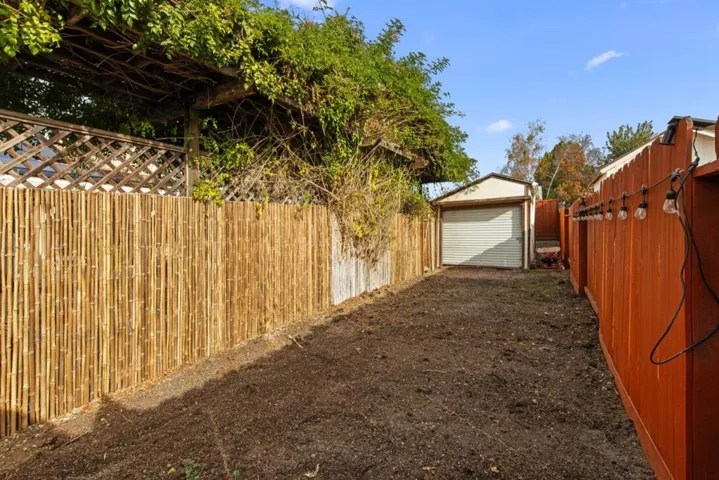 1201 Hemlock Court, Hollister, California 95023