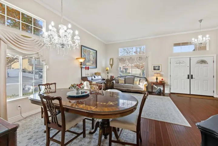 1201 Hemlock Court, Hollister, California 95023
