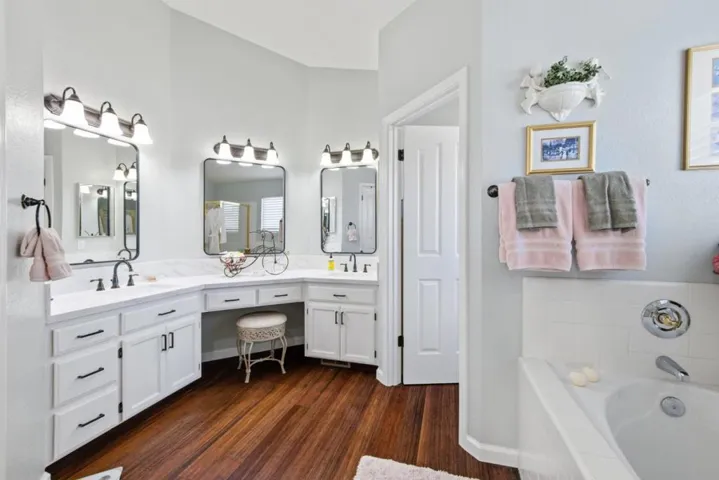 1201 Hemlock Court, Hollister, California 95023