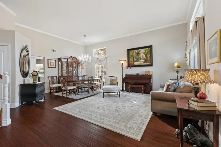 1201 Hemlock Court, Hollister, California 95023