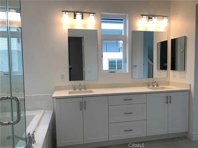 218 Abacus, Irvine, California 92618