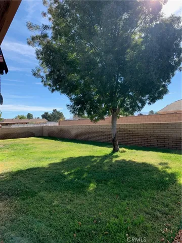 18875 Shoshonee Road, Apple Valley, California 92307