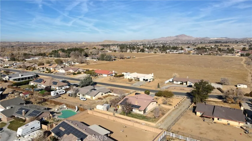 18875 Shoshonee Road, Apple Valley, California 92307