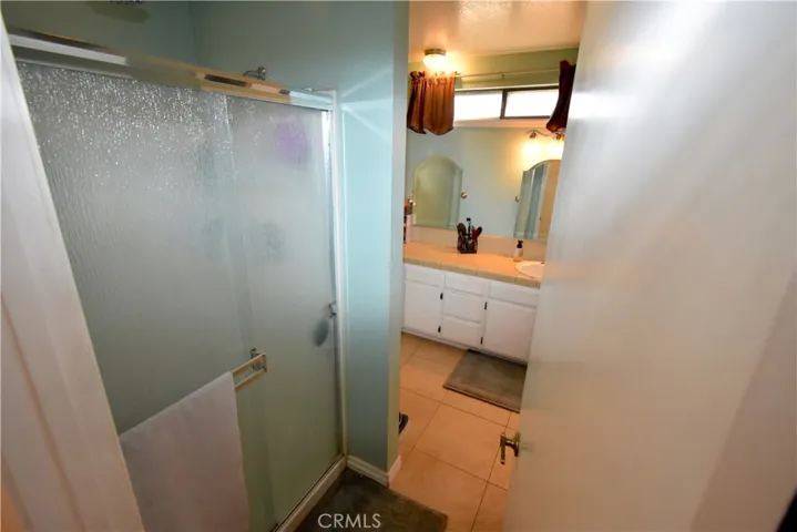 18875 Shoshonee Road, Apple Valley, California 92307
