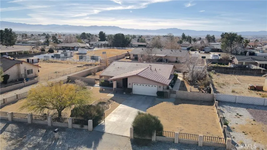 18875 Shoshonee Road, Apple Valley, California 92307