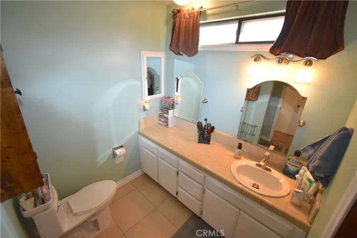 18875 Shoshonee Road, Apple Valley, California 92307