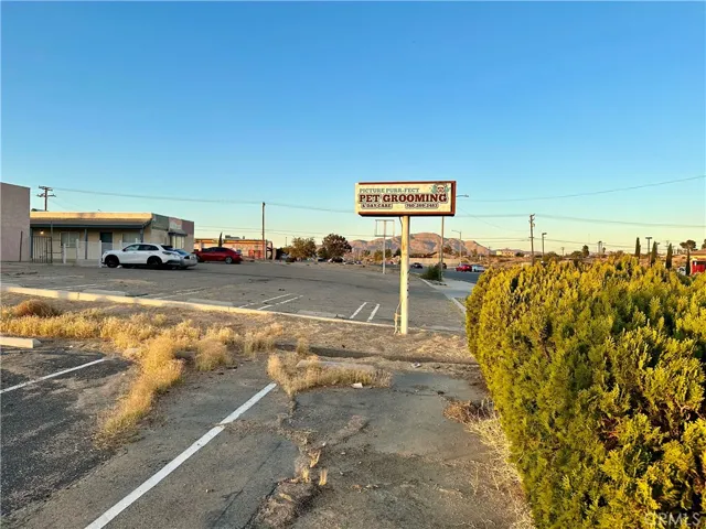 15480 Village Drive, Victorville, California 92394