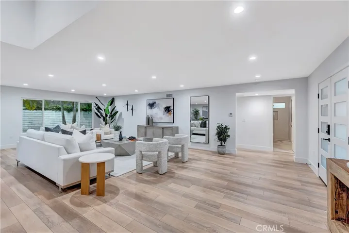 Extremely Spacious Living Area