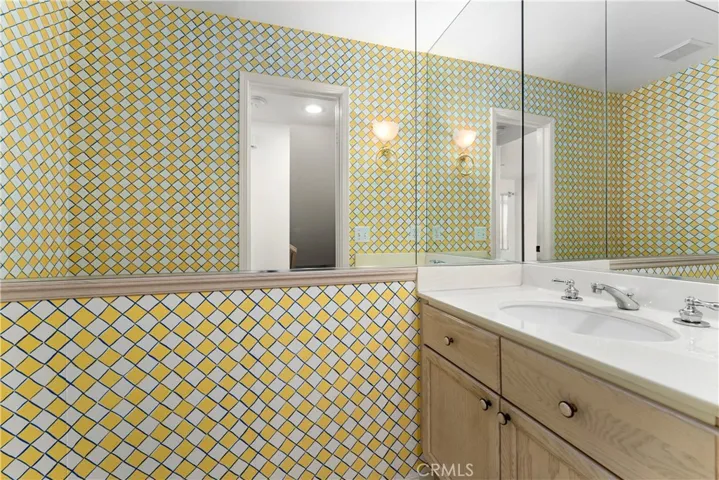 581 N Pageant Drive B, Orange, California 92869