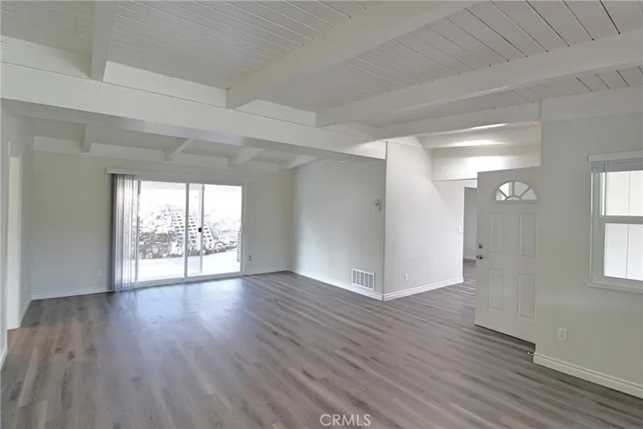 6299 Oak Hill Road, Oak Hills, California 92344