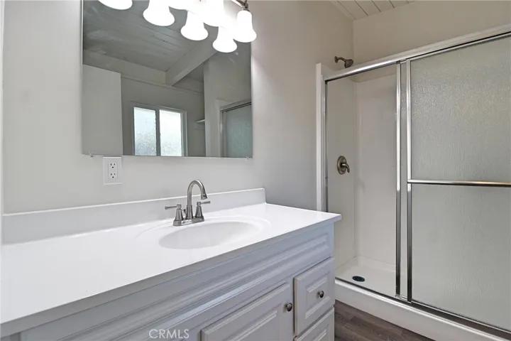 6299 Oak Hill Road, Oak Hills, California 92344