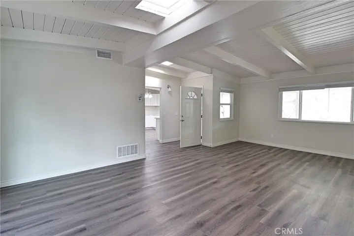 6299 Oak Hill Road, Oak Hills, California 92344