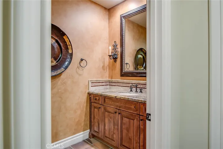 25440 Prado De Las Peras, Calabasas, California 91302