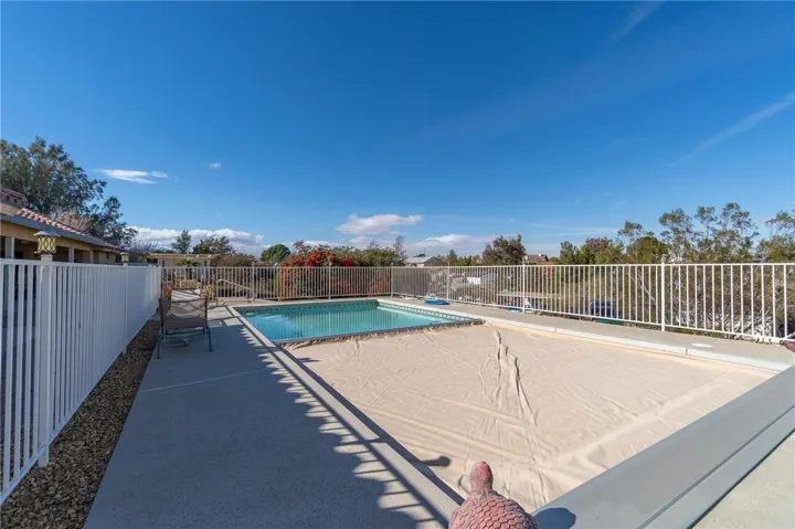 18672 Pacific Street, Hesperia, California 92345