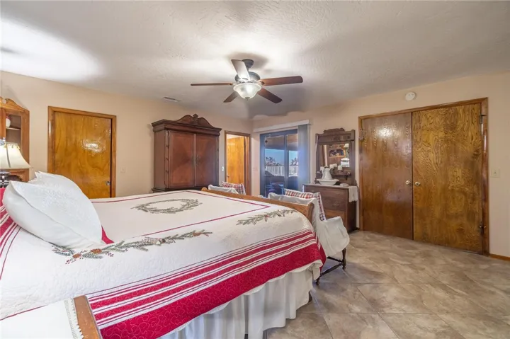 18672 Pacific Street, Hesperia, California 92345