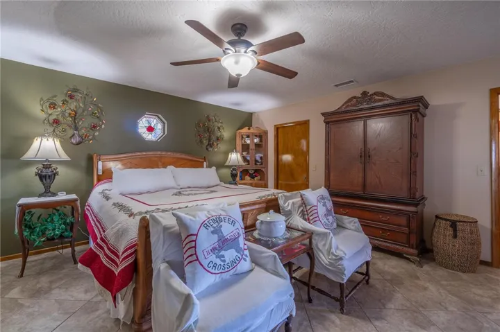 18672 Pacific Street, Hesperia, California 92345