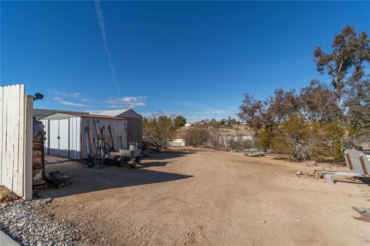 18672 Pacific Street, Hesperia, California 92345
