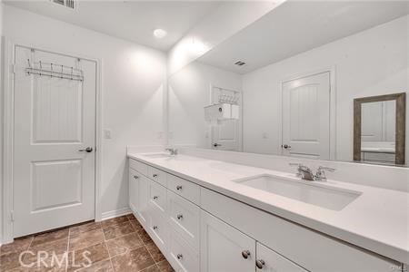 13854 Blossom Way, Eastvale, California 92880