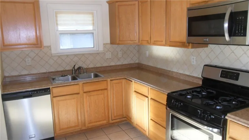 4251 Mccray St., Riverside, California 92506-2854
