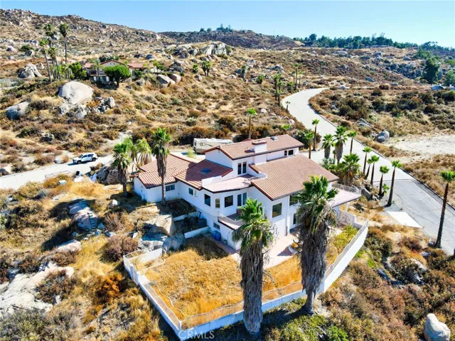 42520 Brix Road, Hemet, California 92544