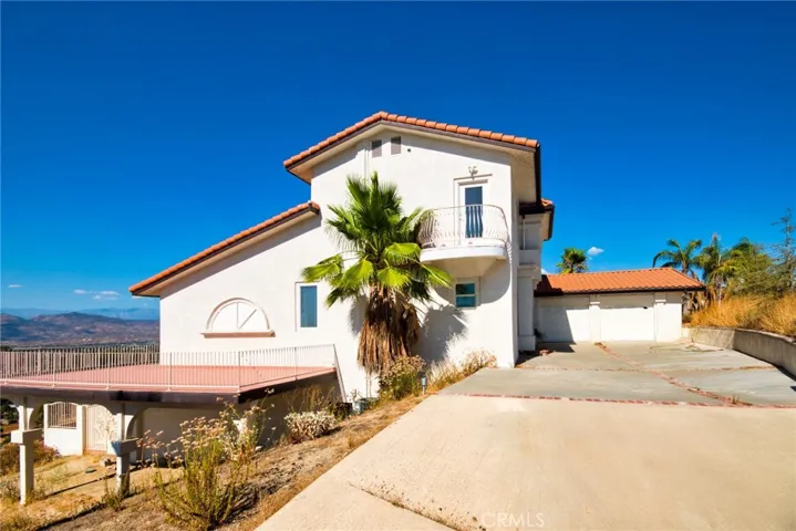 42520 Brix Road, Hemet, California 92544