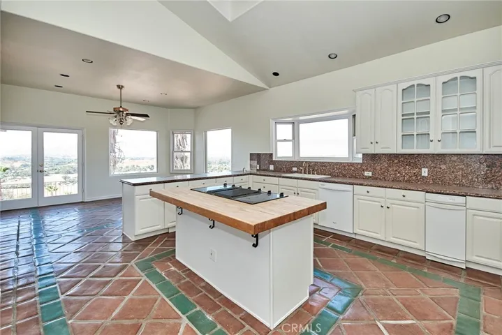 42520 Brix Road, Hemet, California 92544