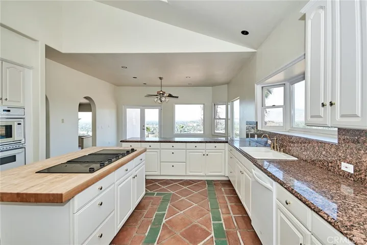 42520 Brix Road, Hemet, California 92544