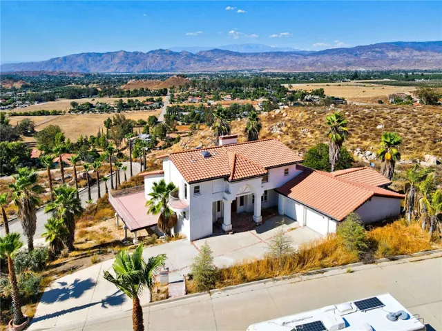 42520 Brix Road, Hemet, California 92544