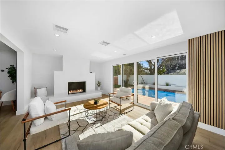 20358 Bryant Street, Winnetka, California 91306