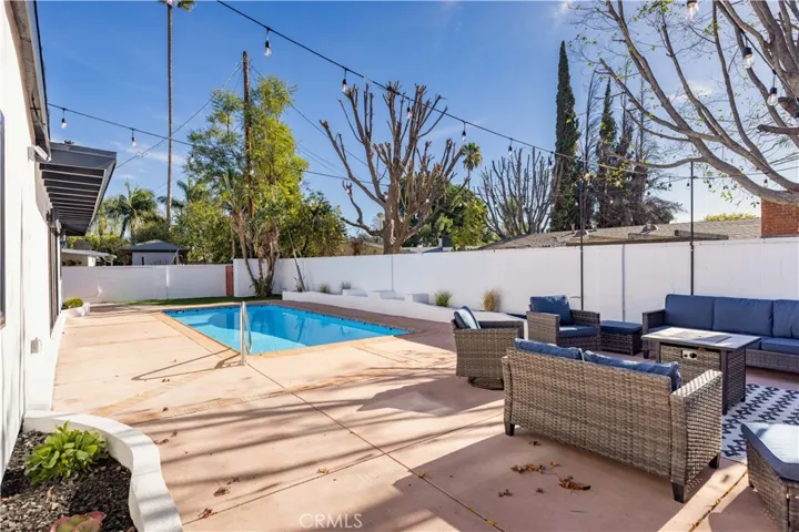 20358 Bryant Street, Winnetka, California 91306