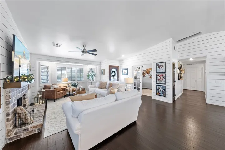 22882 Giant Fir Place, Canyon Lake, California 92587