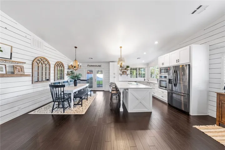 22882 Giant Fir Place, Canyon Lake, California 92587
