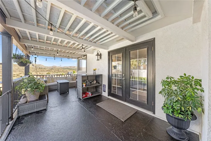 22882 Giant Fir Place, Canyon Lake, California 92587