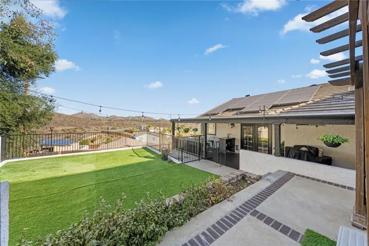 22882 Giant Fir Place, Canyon Lake, California 92587