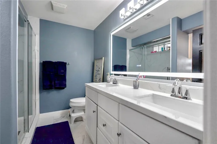 22882 Giant Fir Place, Canyon Lake, California 92587
