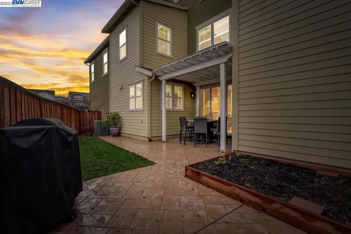 7200 Mount Veeder Rd, Dublin, California 94568