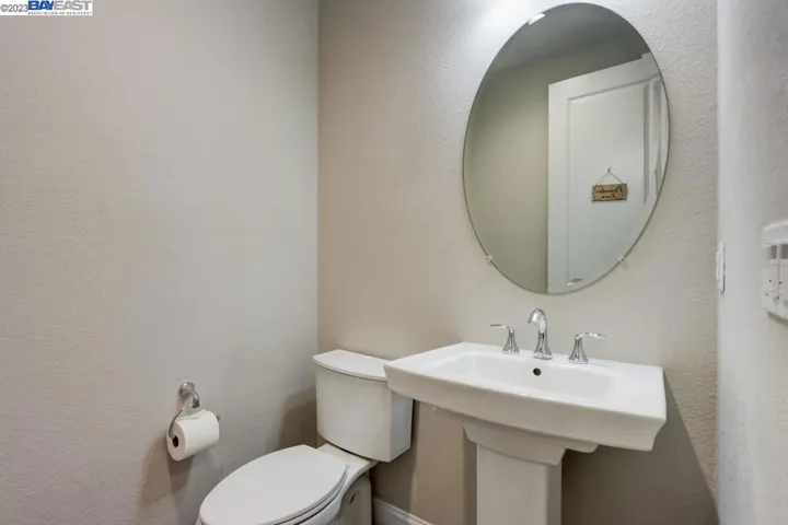 7200 Mount Veeder Rd, Dublin, California 94568