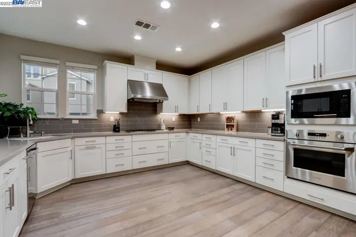 7200 Mount Veeder Rd, Dublin, California 94568