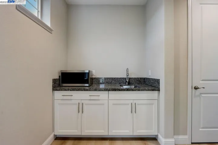 7200 Mount Veeder Rd, Dublin, California 94568