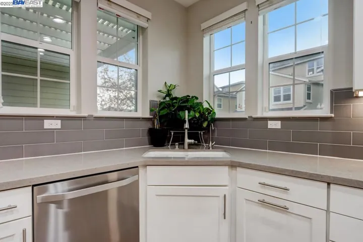 7200 Mount Veeder Rd, Dublin, California 94568