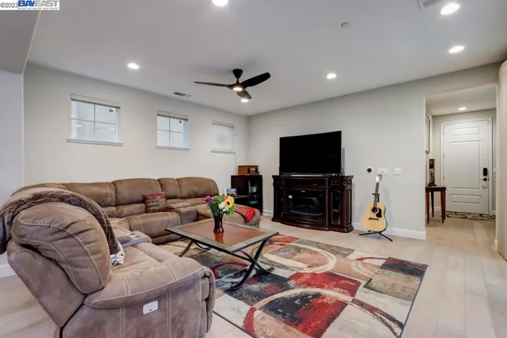 7200 Mount Veeder Rd, Dublin, California 94568