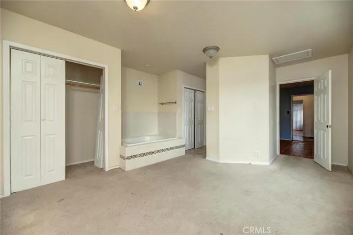 Bonus room/Bed 4 tub