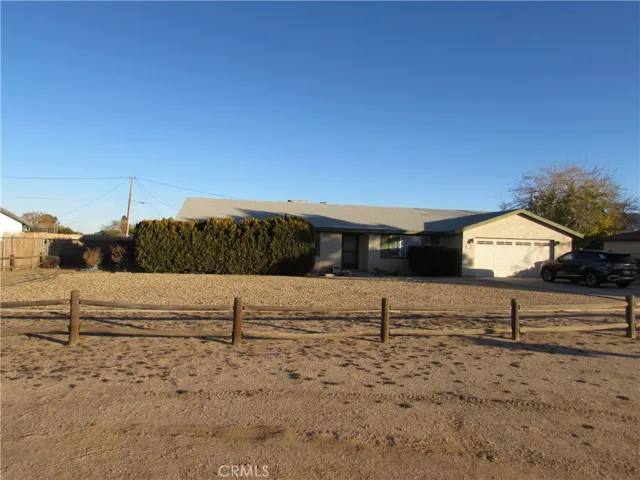 11165 Neola Road, Apple Valley, California 92308