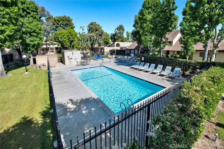 1711 Park Glen Circle C, Santa Ana, California 92706