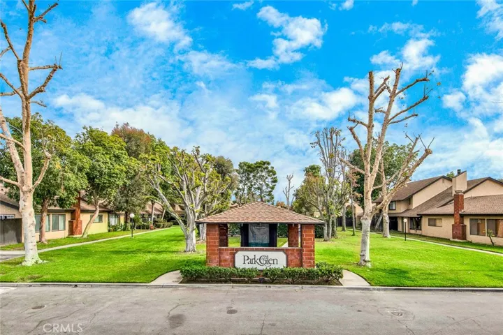 1711 Park Glen Circle C, Santa Ana, California 92706