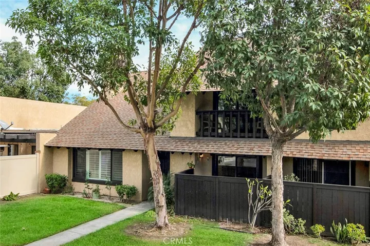1711 Park Glen Circle C, Santa Ana, California 92706