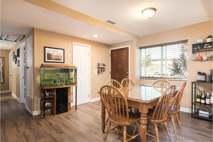 9716 Halberns Blvd, Santee, California 92071