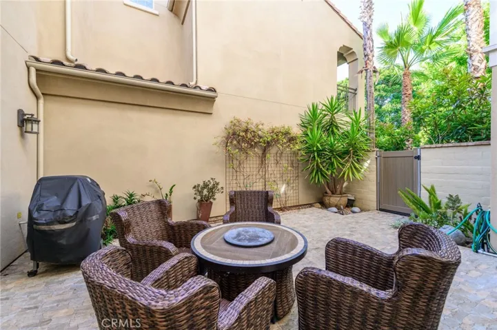 21383 Abigail Lane, Huntington Beach, California 92646